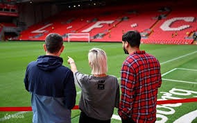 2板6助2抢，三分9中7 一己之力下起三分雨